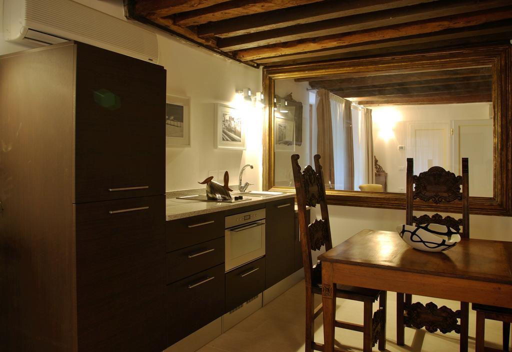 Appartamento Corte Bragadin Venecia Habitación foto